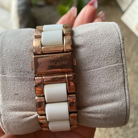 Michael Kors watch - Picture 5 of 5